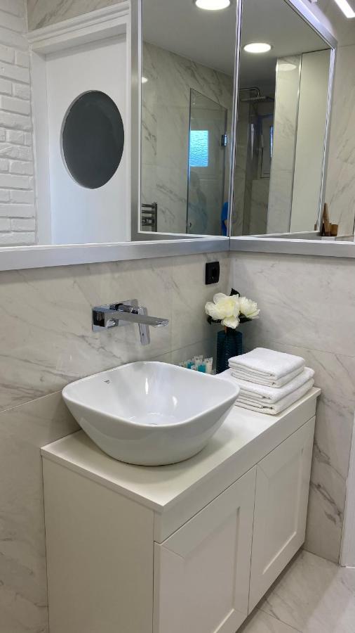 Dom Boutique Apartments - Old Town Belgrád Kültér fotó